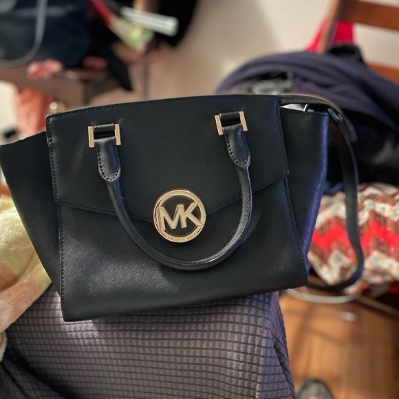 Black Michael Kors Bag - Picture 2 of 6